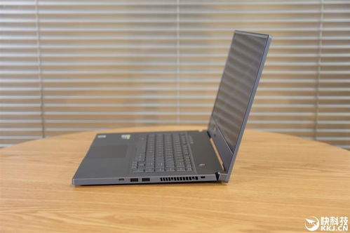 4K屏性能怪兽 ROG幻15笔记本图赏与电脑图文设计指南